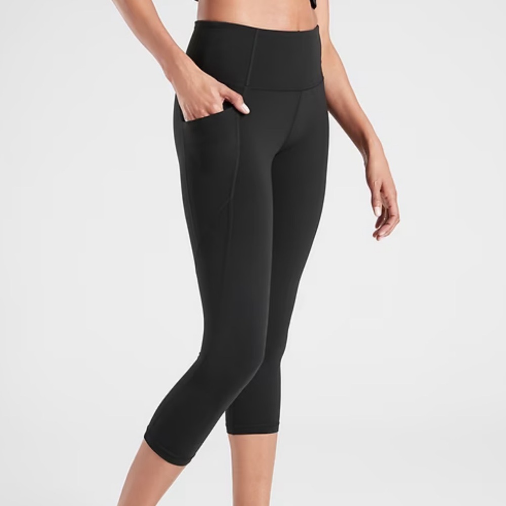 Athleta Salutation Stash Pocket Capri
